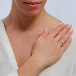 γυναικείο λευκόχρυσο δαχτυλίδι λευκά ζιργκόν D11200876(a)