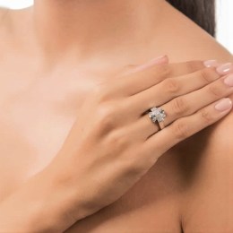λευκόχρυσο γυναικείο δαχτυλίδι καρδιές D11200034(b)